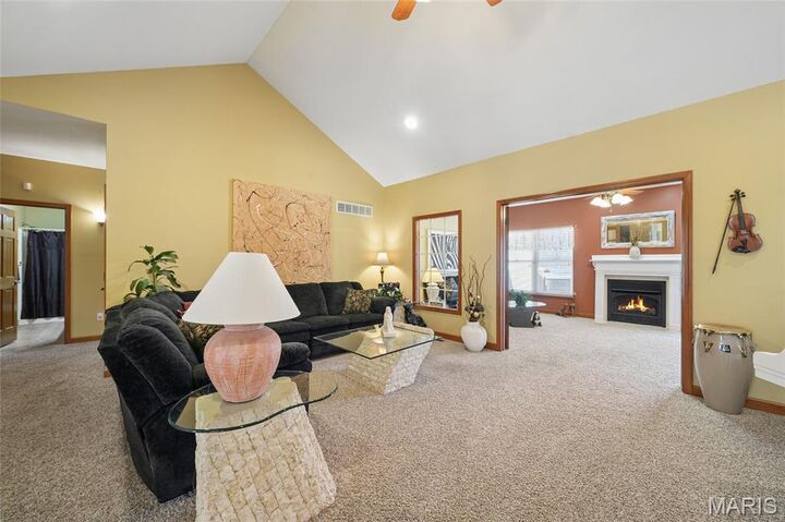 Property Photo: 474 Huntington Trails Drive MO 63028