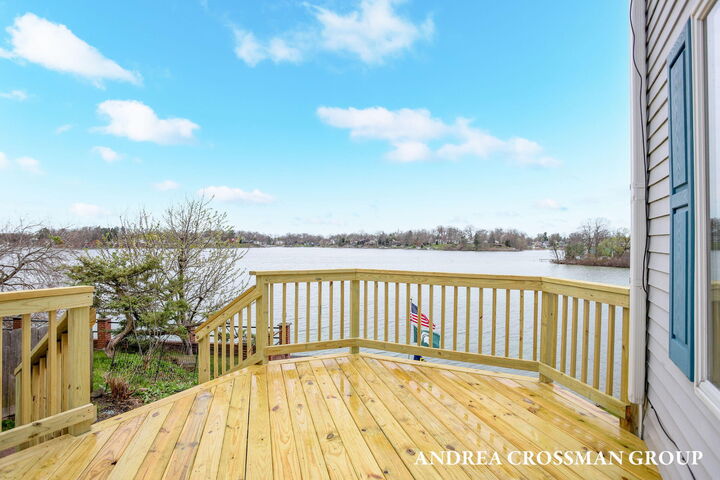 Property Photo:  567 Breezy Bluff Street  MI 49015 