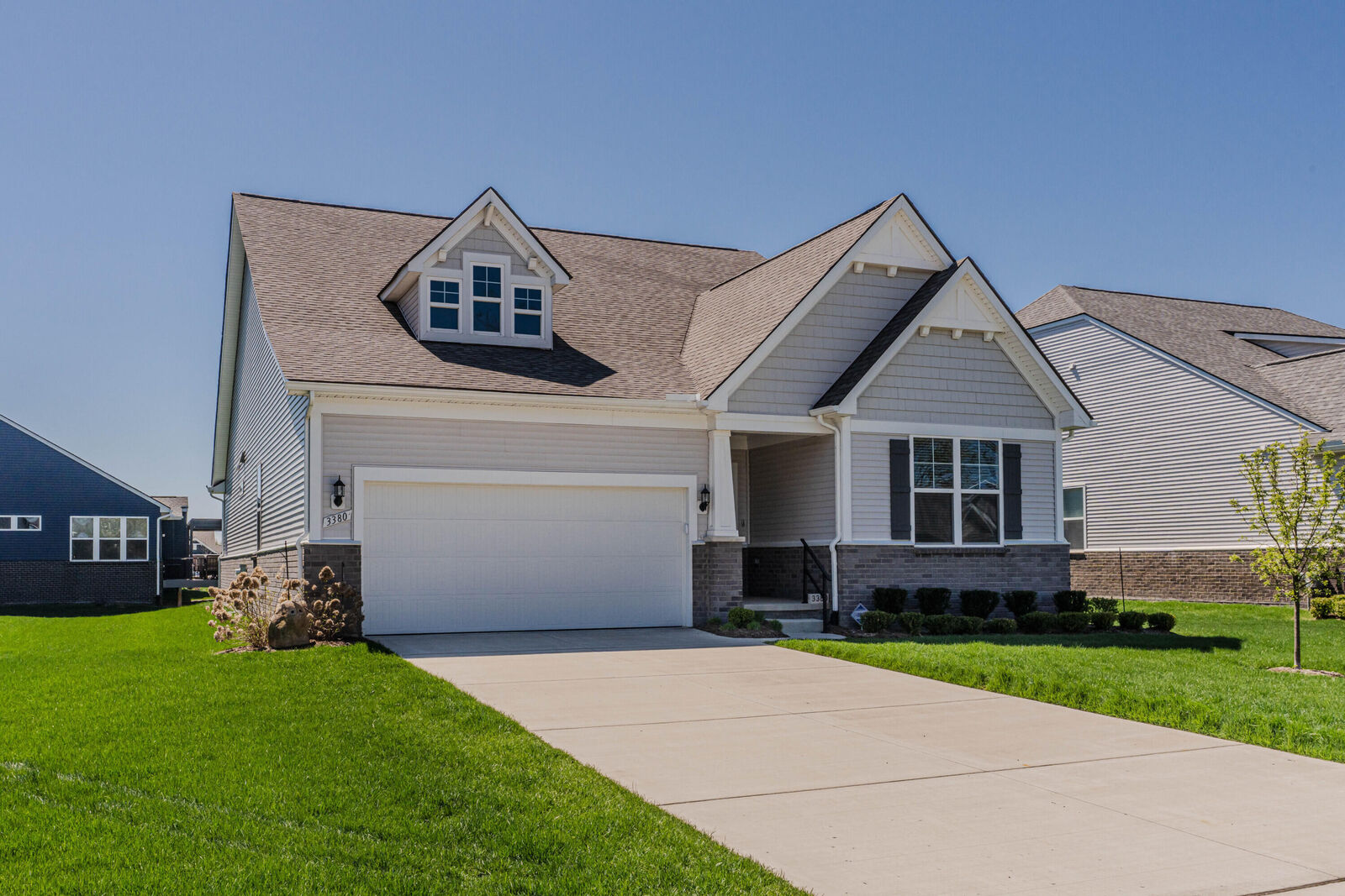 Property Photo:  3380 Roslyn Drive  MI 48197 