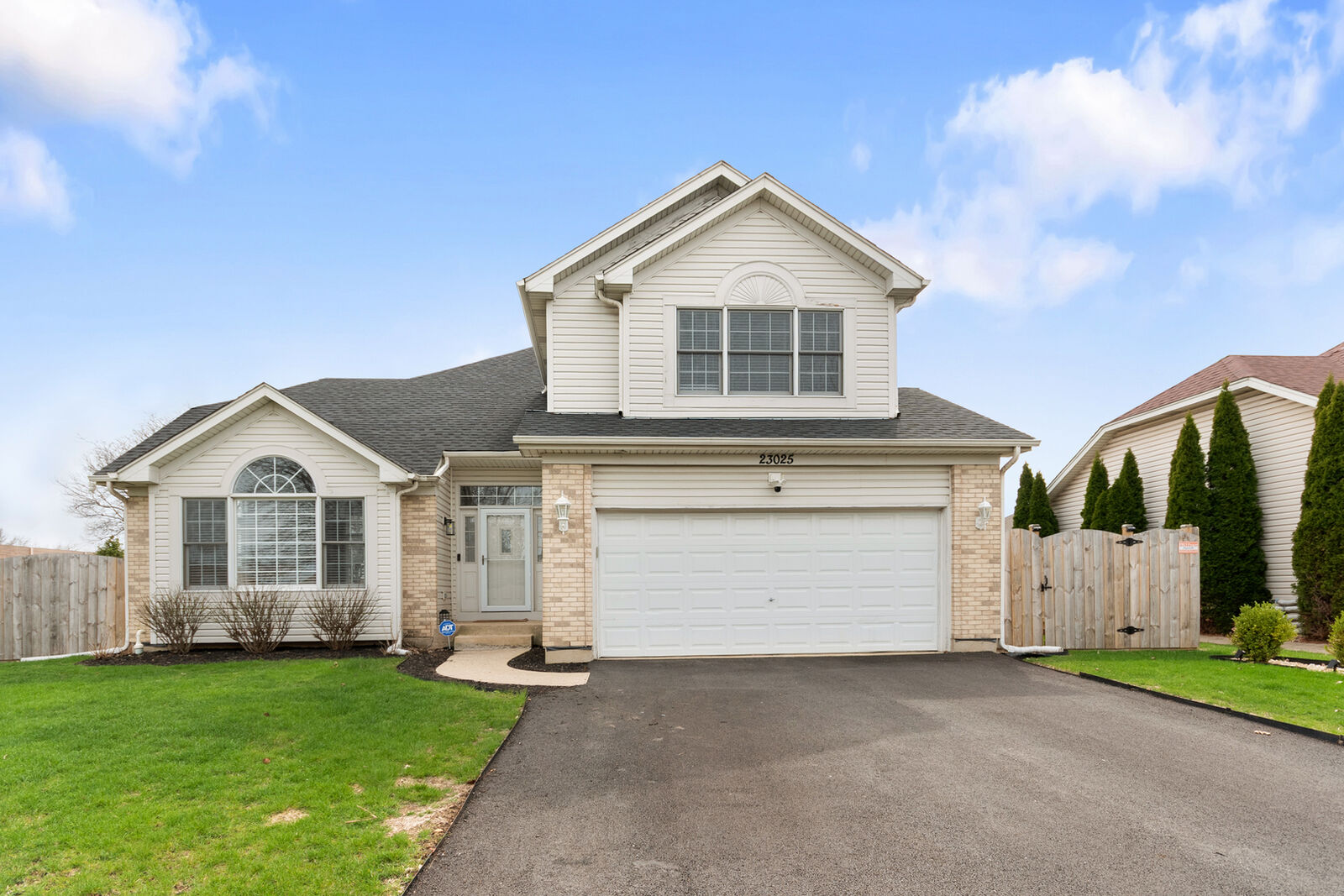 Property Photo:  23025 Benet Lane  IL 60586 