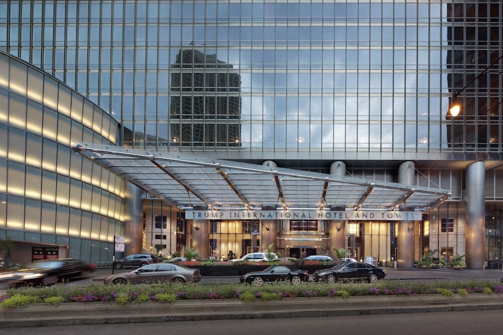 Property Photo: 401 N Wabash Avenue 74F IL 60611
