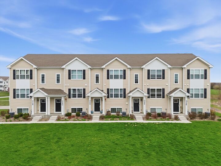 Property Photo:  3748 Bissel Drive  IL 60560 