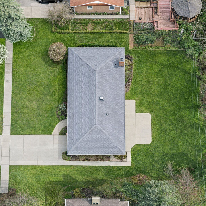 Property Photo:  629 N Wren Avenue  IL 60067 