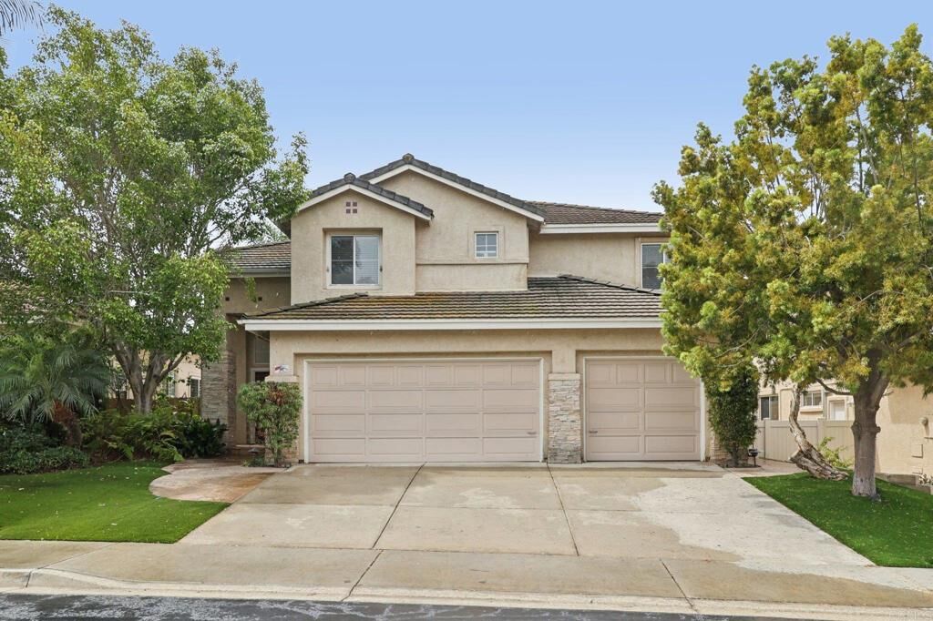 Property Photo:  2821 Avenida Valera  CA 92009 