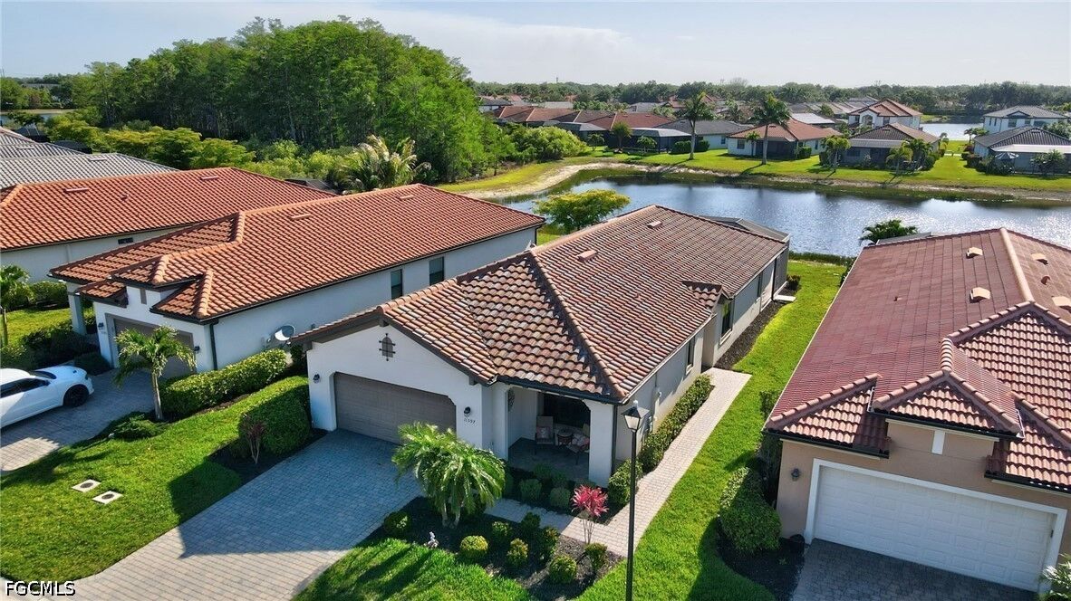 Property Photo:  11597 Golden Oak Terrace  FL 33913 