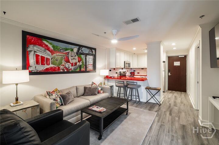 Property Photo:  250 W Broad Street 620  GA 30601 