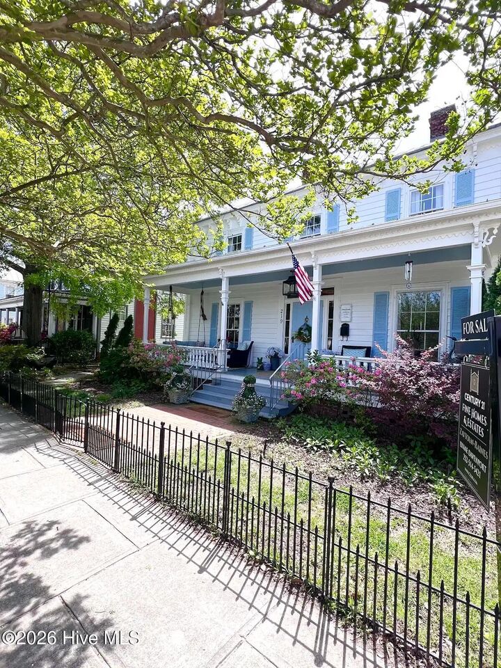Property Photo:  219 Pollock Street  NC 28560 