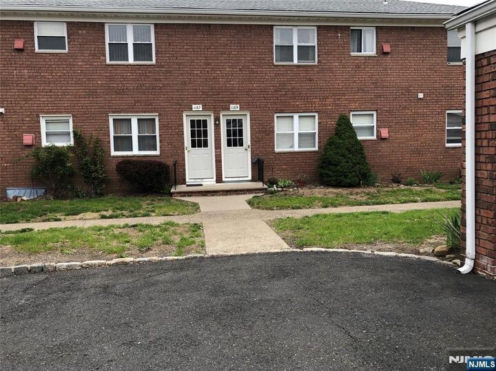 Property Photo:  1165A Valley Road 1165A  NJ 07470 