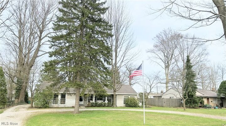 Property Photo:  8193 Forest Lane  OH 44060 