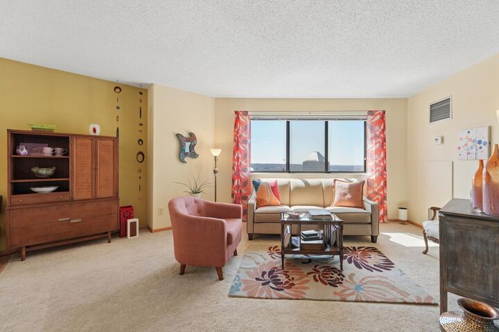 Property Photo:  78 10th Street E 2702  MN 55101 