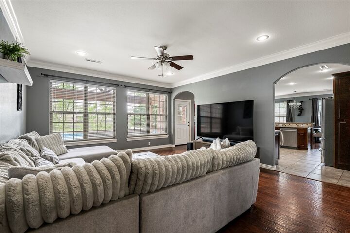 Property Photo:  915 King Arthur Drive  AR 72762 