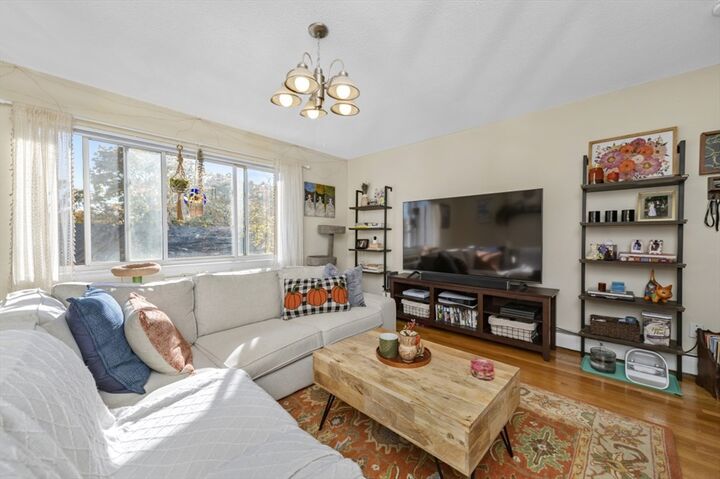 Property Photo: 71 Oxford Avenue 6 MA 02138