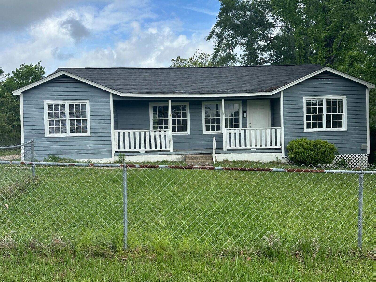 Property Photo:  2100 Merritt  LA 71446 