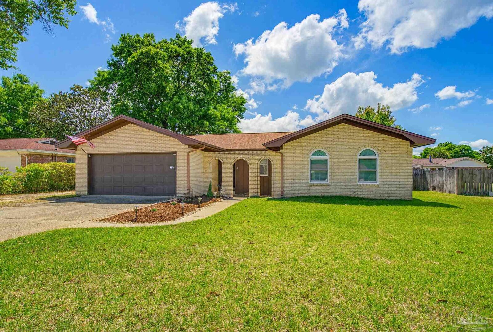 Property Photo:  8217 Squire Rd  FL 32514 