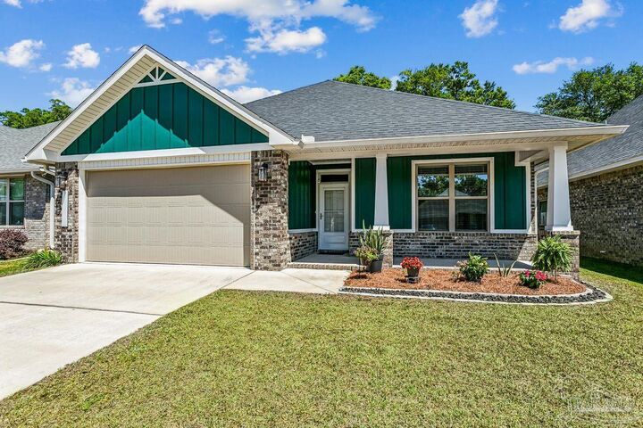 Property Photo:  3875 Shady Grove Dr  FL 32571 