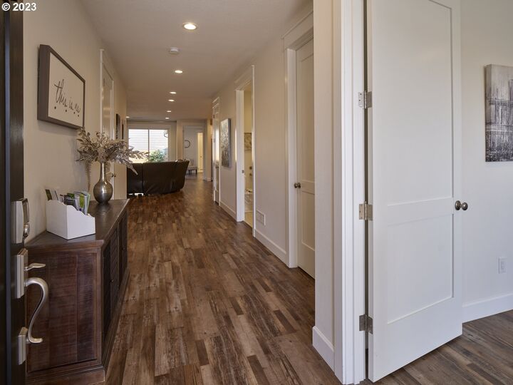 Property Photo: 526 3rd St WA 98674