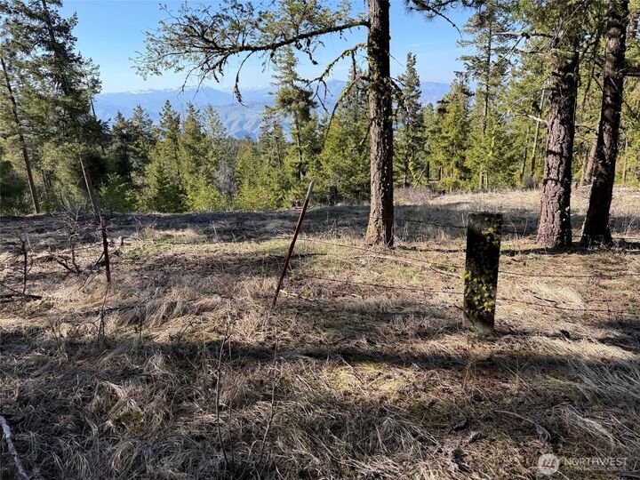 Property Photo:  109  Fir Road  WA 98802 