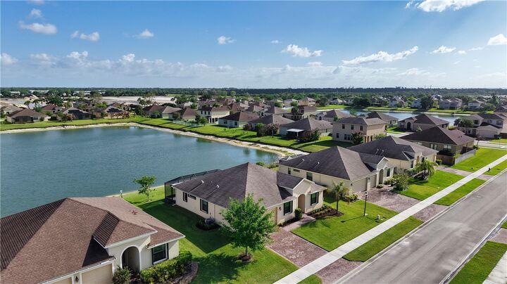 Property Photo:  10080 Verona Manor  FL 32966 