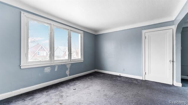 Property Photo: 5305 Newport Street MI 48213