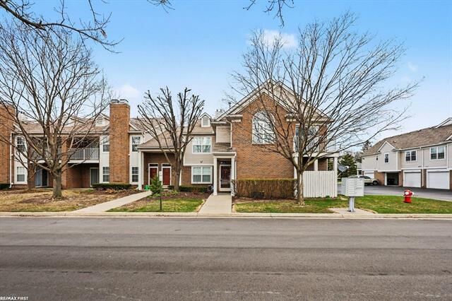Property Photo:  14528 Holborn Drive  MI 48313 