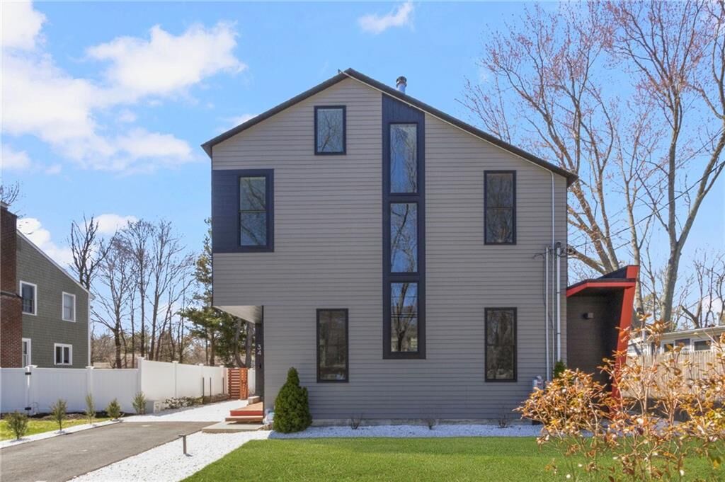 Property Photo:  34 Boyce Avenue  RI 02806 