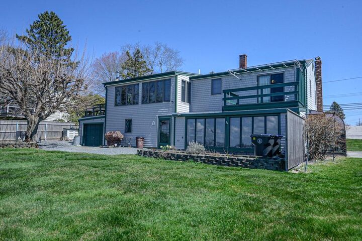 Property Photo:  303 Middle Road  RI 02871 