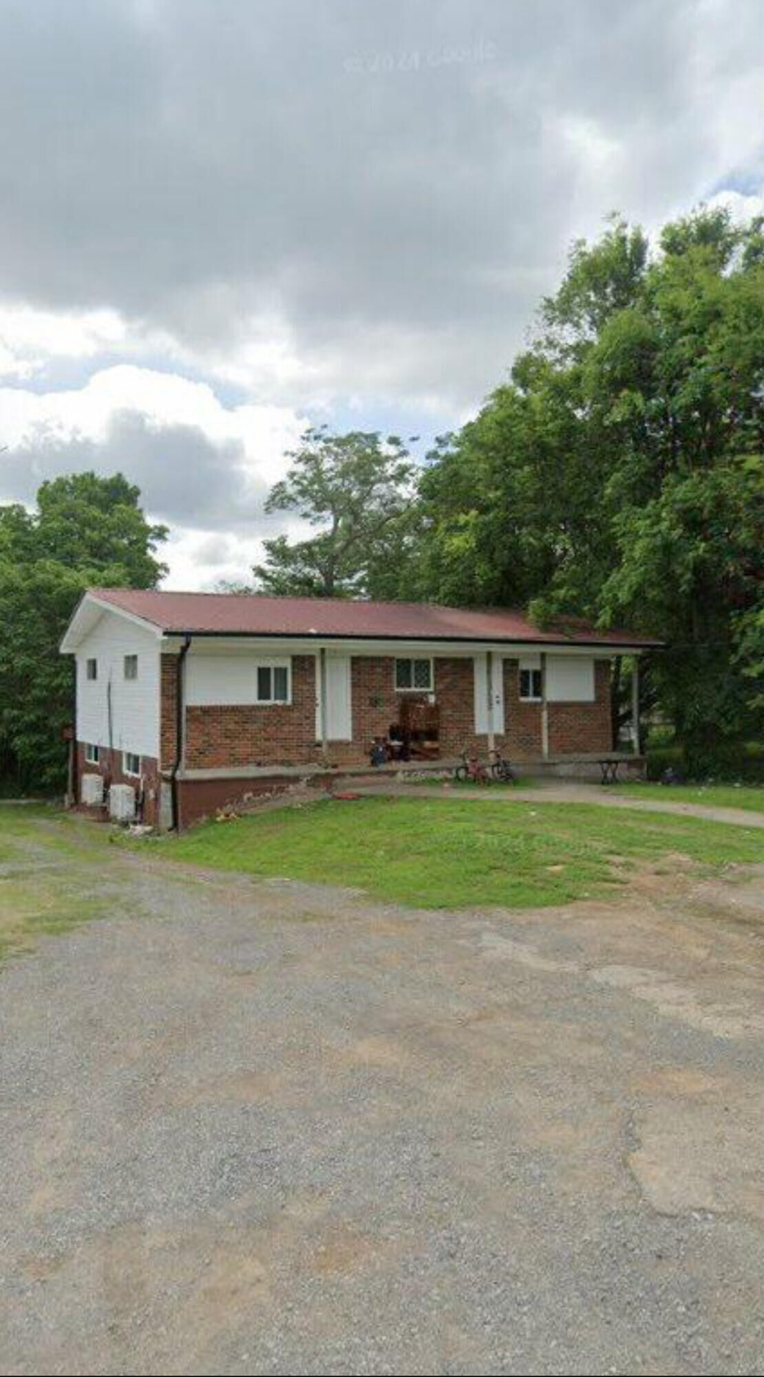 Property Photo:  650 Railroad Street NE  TN 37311 