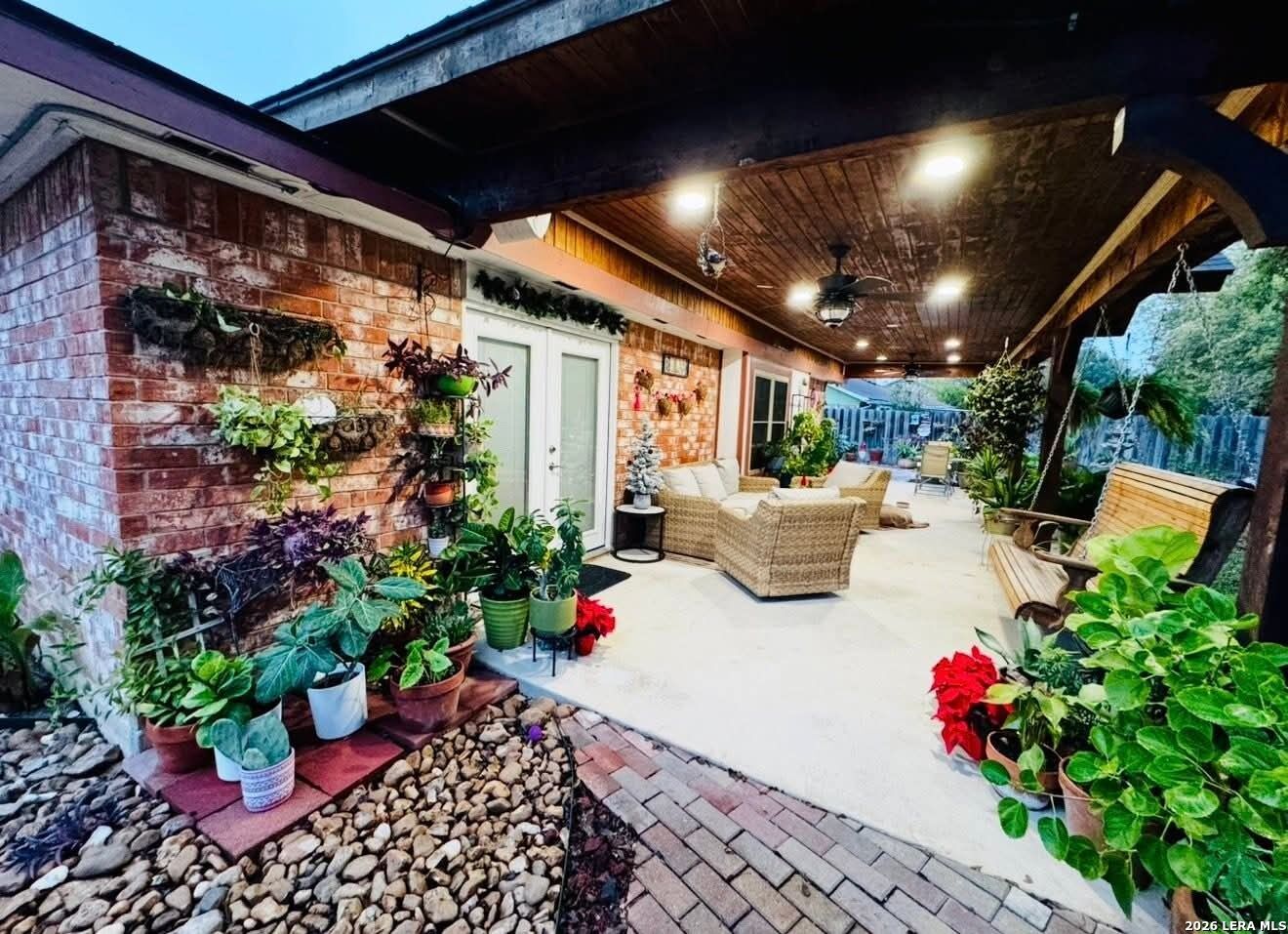 Property Photo: 13406 Fawnwood St TX 78233