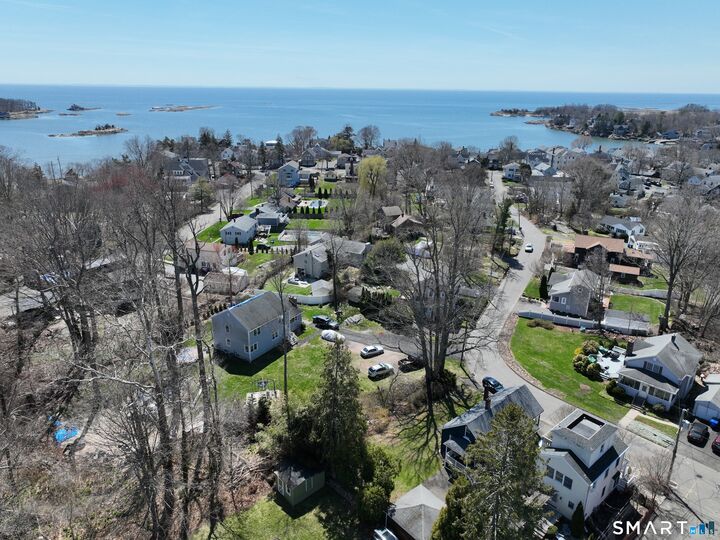 Property Photo:  5 Westwood Road  CT 06405 