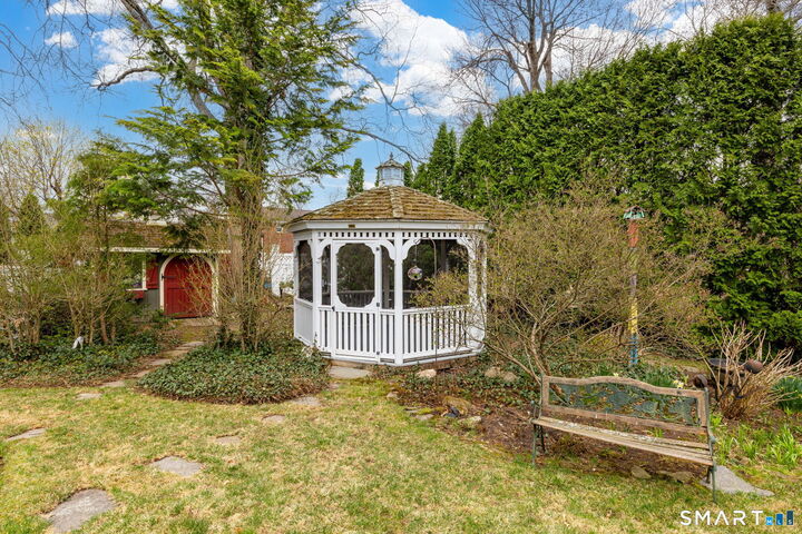 Property Photo:  269 Pine Lane  CT 06109 