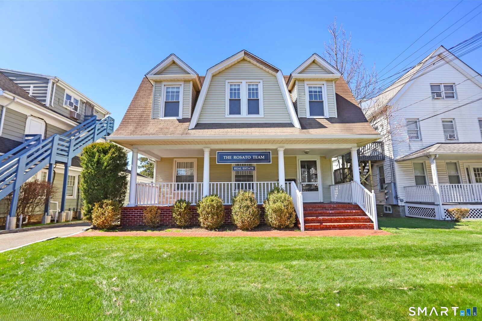 Property Photo:  1872 Bedford Street 2  CT 06905 