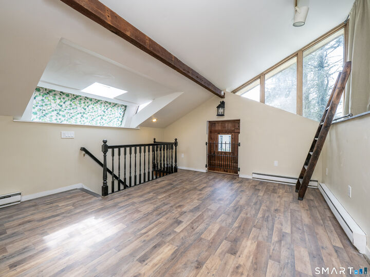 Property Photo:  128 Perry Avenue Cottage  CT 06850 