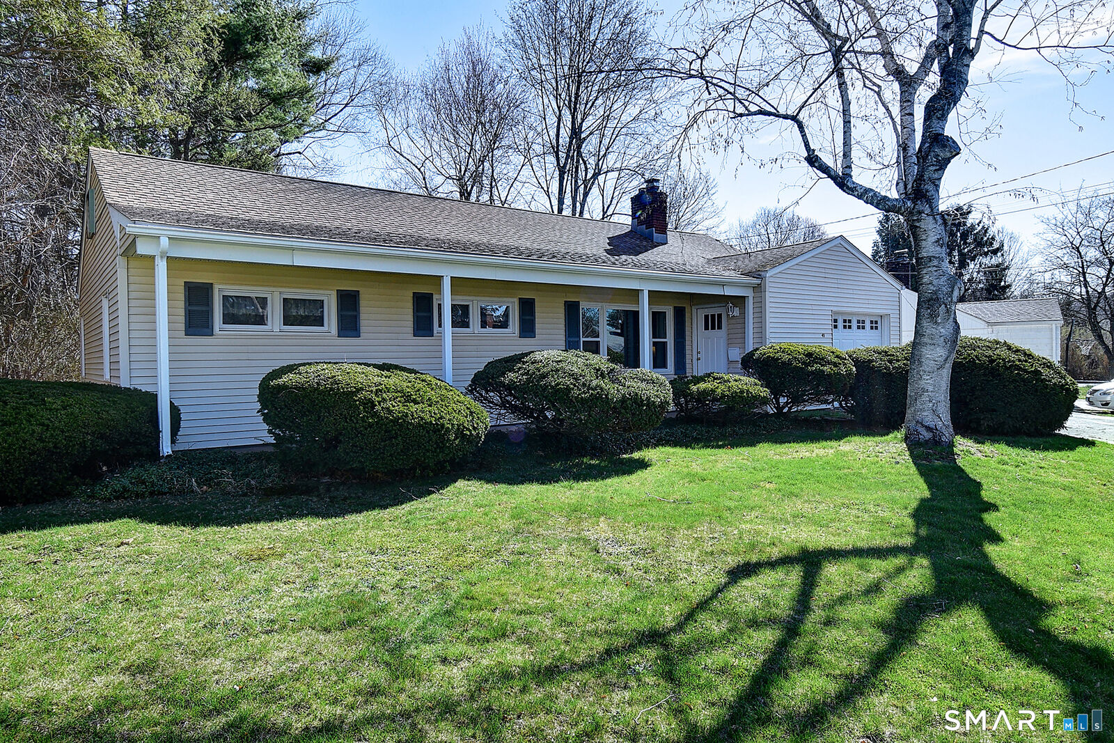 Property Photo:  41 Sanford Road  CT 06042 