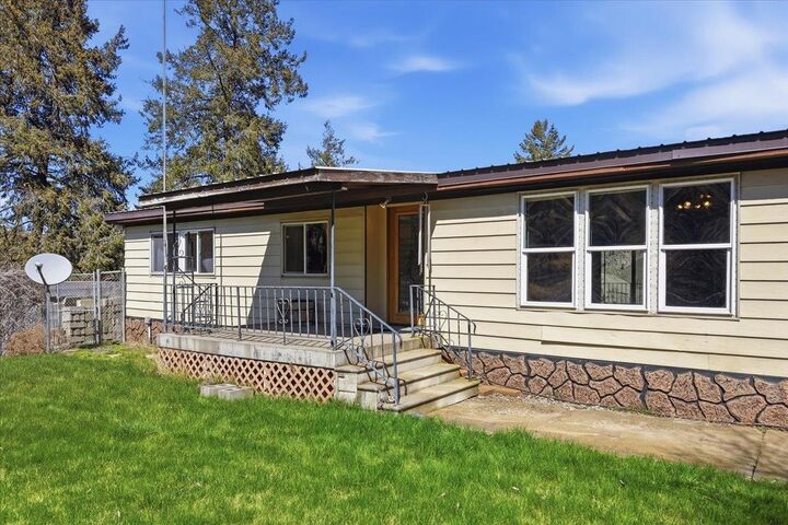 Property Photo:  38738 Sterling Valley N Rd  WA 99147 