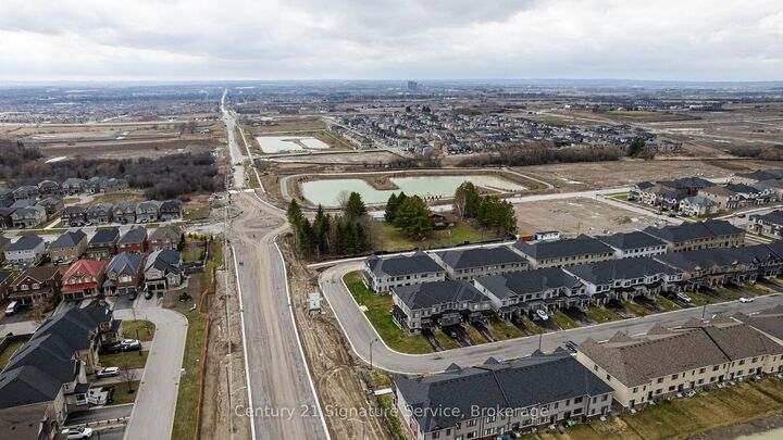 Property Photo:  2045 Grandview Street N  ON L1H 8L7 