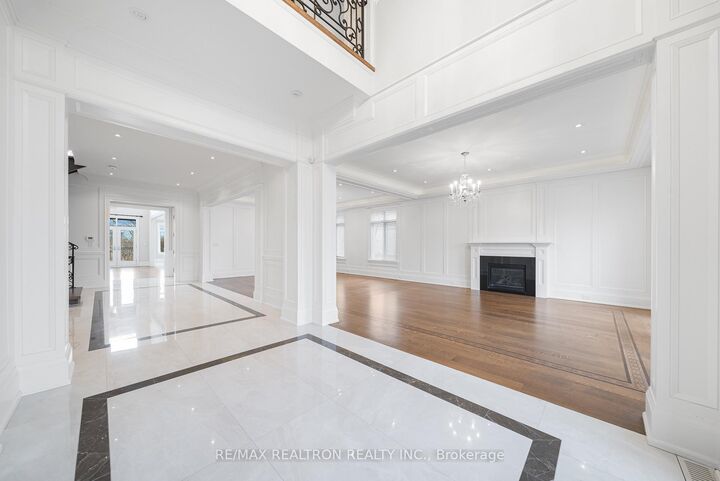 Property Photo: 9 Thornbank Road ON L4J 2A1
