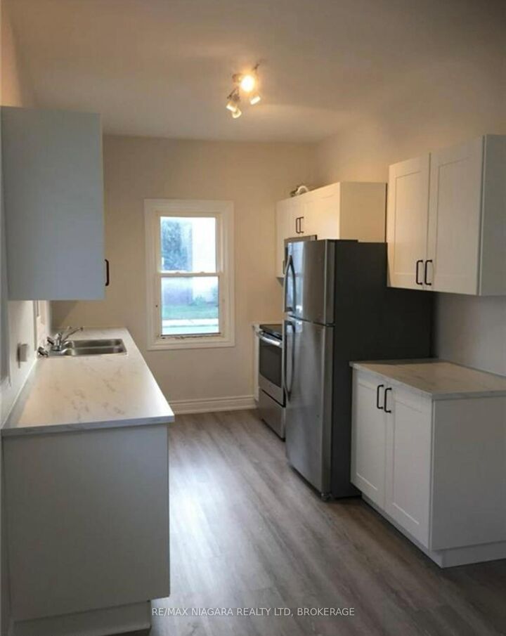Property Photo: 42 Vine Street ON L2R 3X8