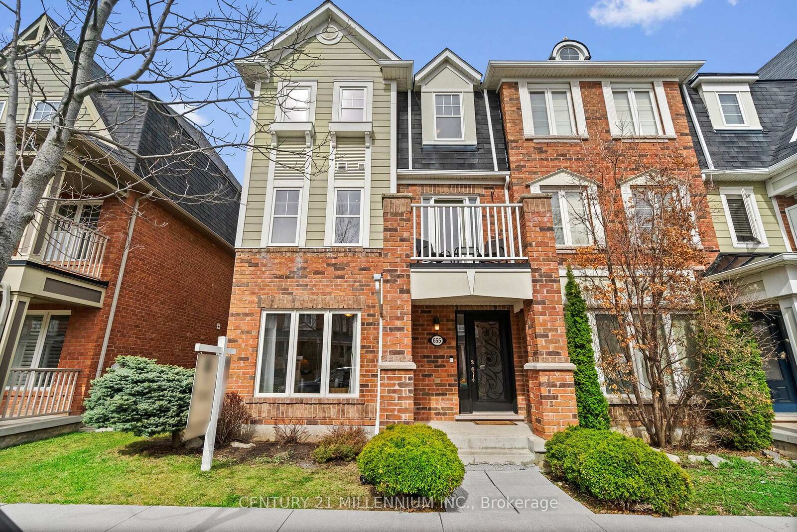 Property Photo:  655 Cargill Path  ON L9T 0G3 