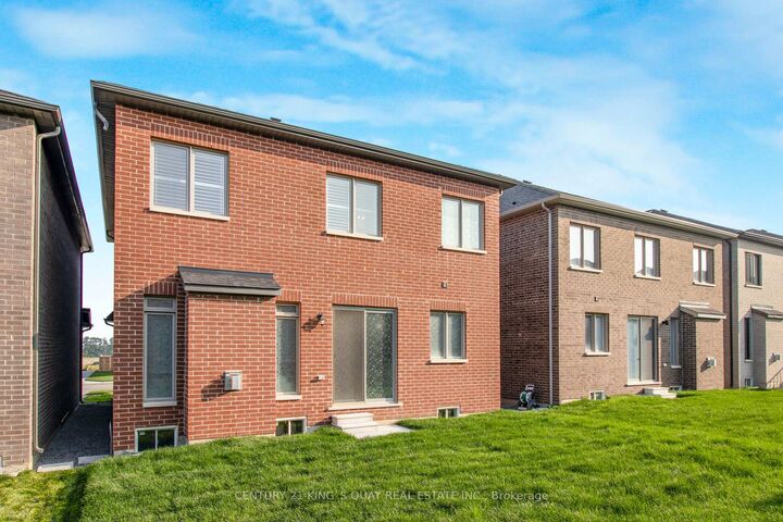 Property Photo: 38 Tipp Drive ON L4E 1J3