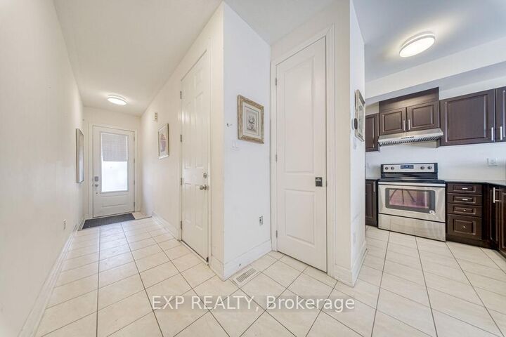 Property Photo:  33 Karl Williams Lane  ON L3S 0C7 