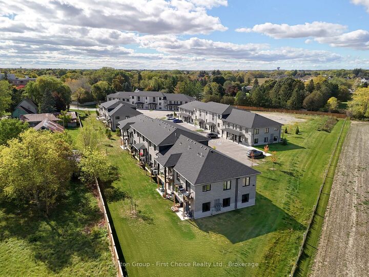 Property Photo: 3202 Vivian Line Unit 35 ON N5A 0K6