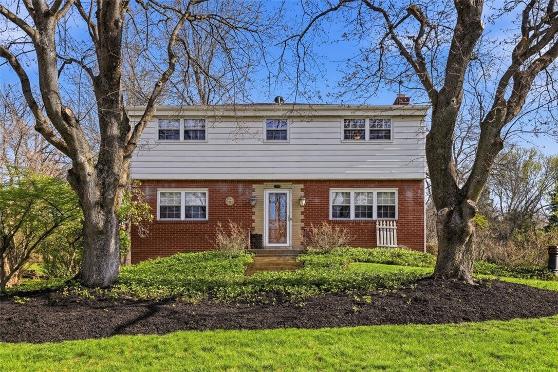 Property Photo: 2425 Saddle Dr PA 15101