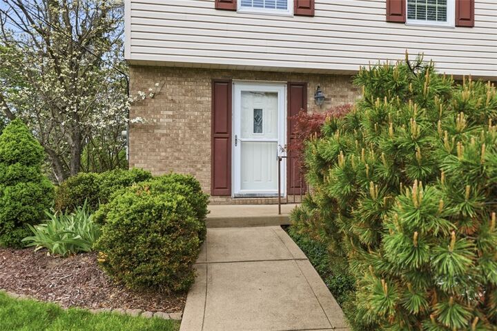 Property Photo:  113 N Harleston Dr  PA 15237 