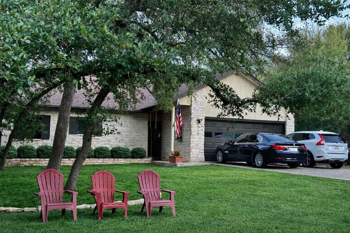 Property Photo:  705 Lisa Drive  TX 78733 