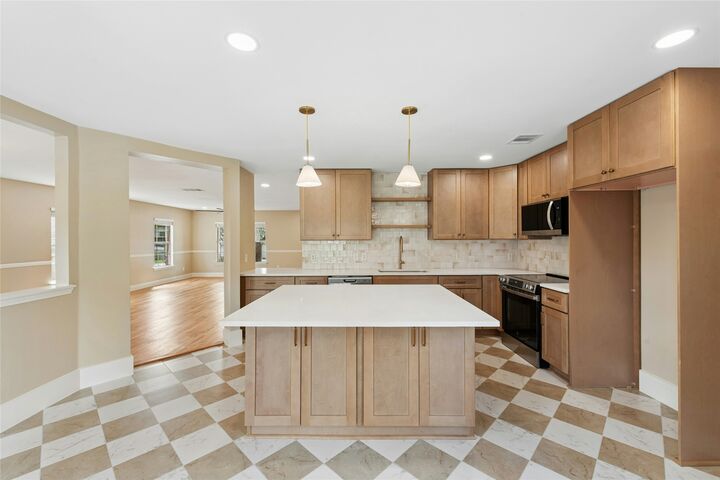 Property Photo:  2017 Carriage Club Drive  TX 78613 