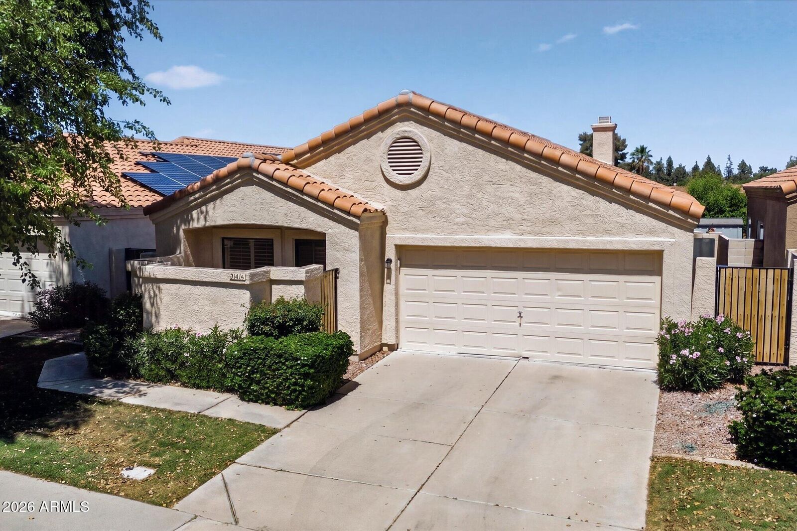 Property Photo:  246 E Vaughn Avenue  AZ 85234 