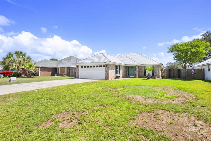 Property Photo: 1368 W Hardwood Drive AL 36542