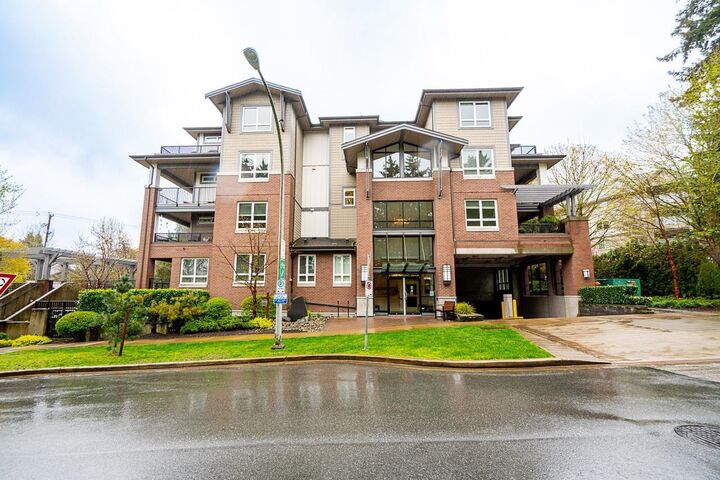 Property Photo: 308 15188 29A Avenue BC V4P 1H1