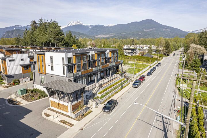 Property Photo: 39767 Government Road 103 BC V8B 0G3