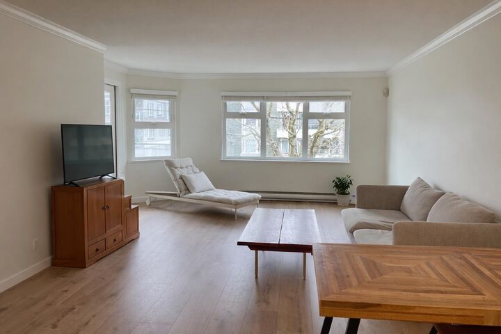 Property Photo: 1273 Merklin Street 203 BC V4B 4B8